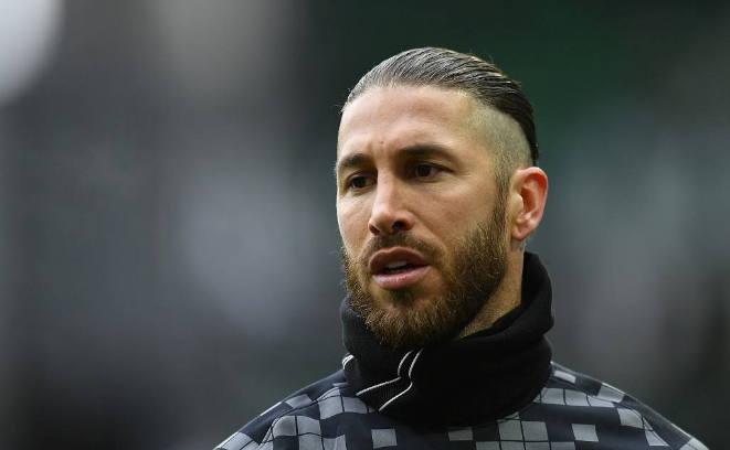 咪咕娱乐 -里尔训练开放日，国际比赛日手感冰凉引欢呼，欧冠在即，高层口径保持一致(里尔是欧冠的常客吗)